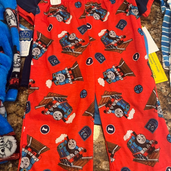 Thomas the Train Pajamas & Bathrobe - Picture 7 of 7
